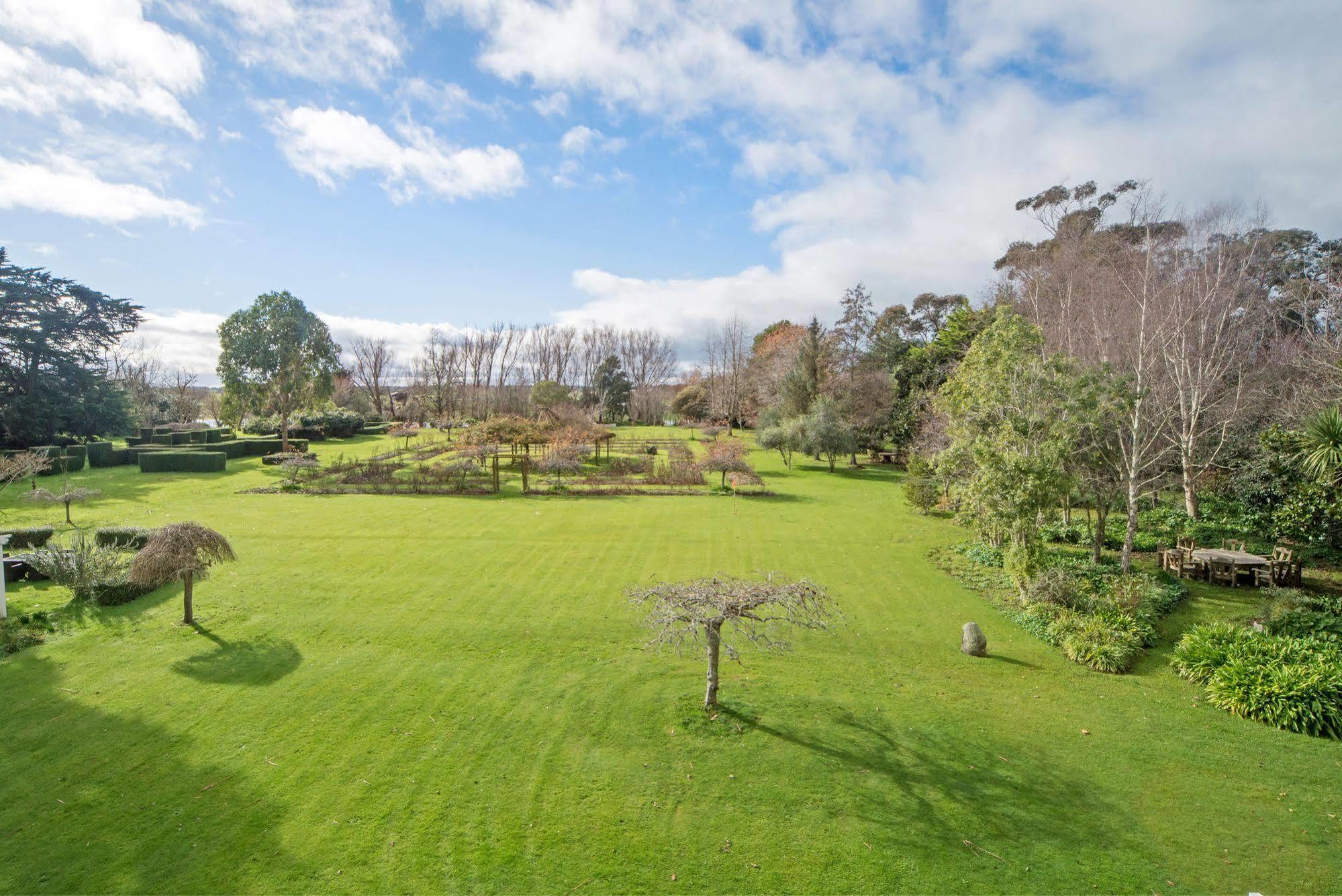 Highden Manor Estate Palmerston North Exterior foto